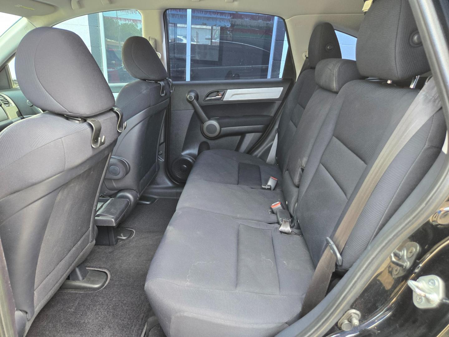 2010 Black Honda CR-V LX 2WD 5-Speed AT (5J6RE3H38AL) with an 2.4L L4 DOHC 16V engine, 5-Speed Automatic transmission, located at 503 West Court, Seguin, TX, 78155, (830) 379-3373, 29.568621, -97.969803 - 2010 Honda CR-V LX 2WD with a 2.4L L4 DOHC 16V, Automatic, Tilt, Cruise, AM/FM/CD/AUX Stereo, Power Windows, Locks and Side Mirrors, Tinted Windows, Alloy Wheels, Rear Wiper, Rear Defroster and more!! - Photo#6